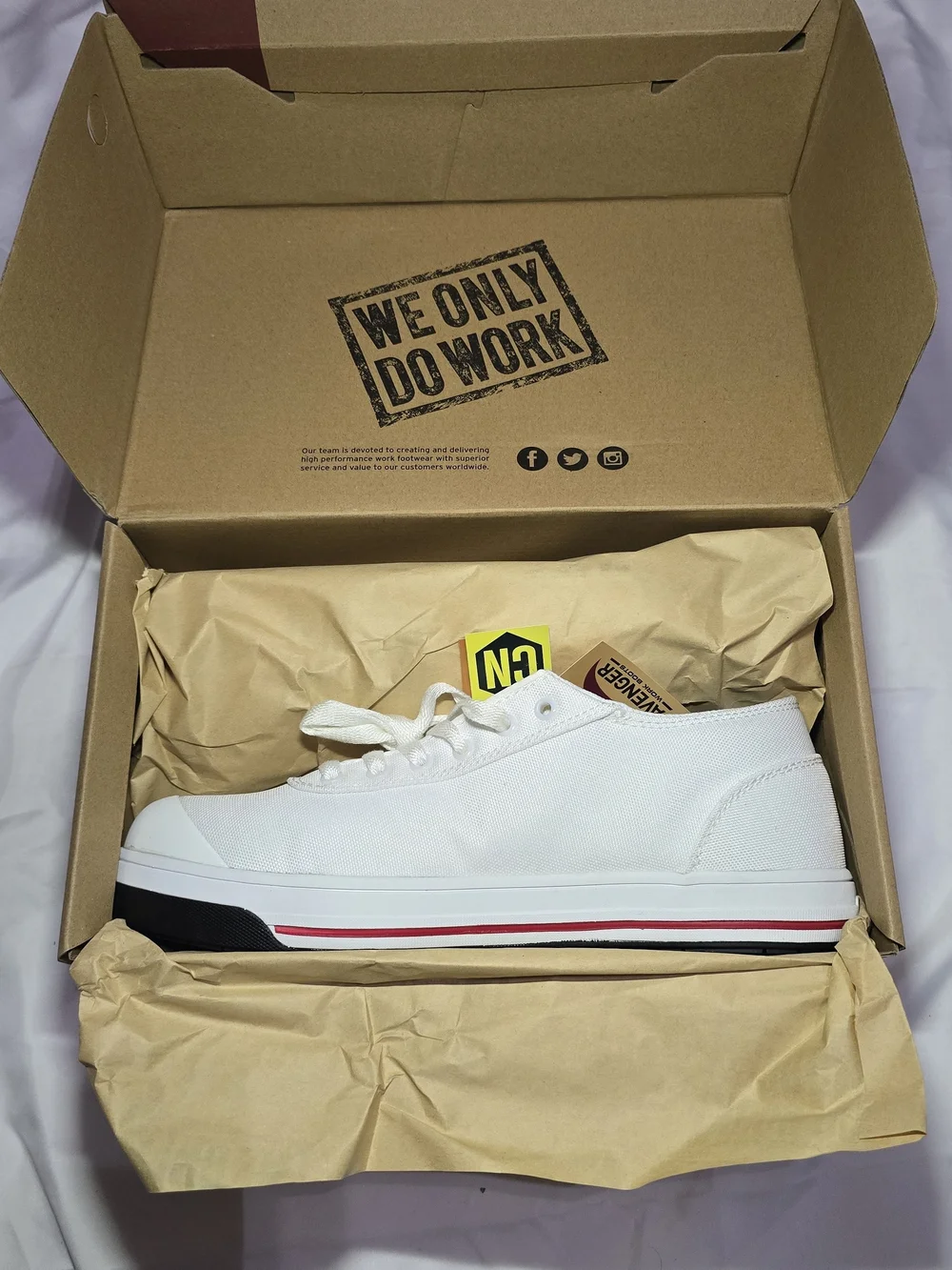 Avenger Men's White Work Sneakers